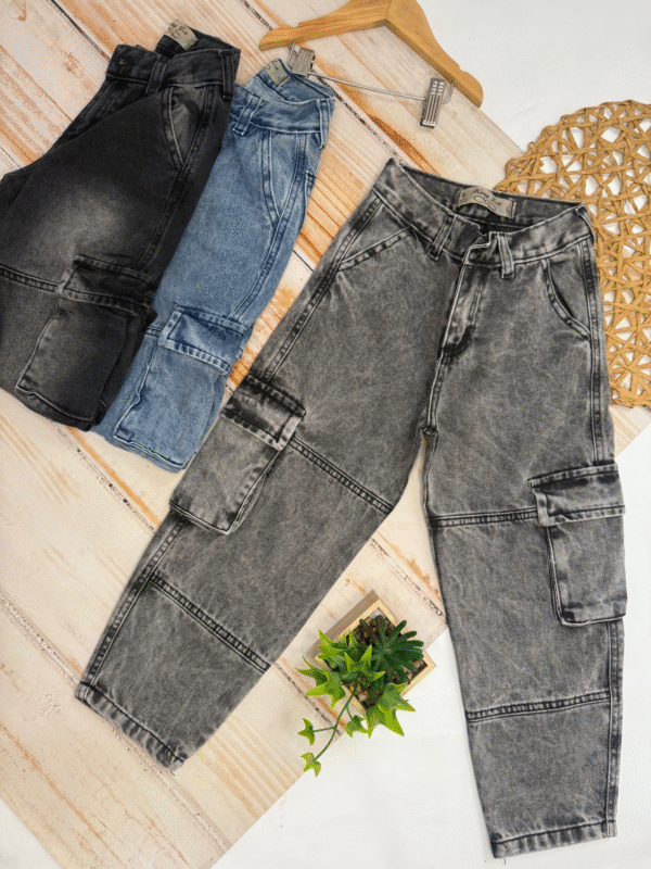 pantalón baggy de jean (unisex) con bolsillos cargo