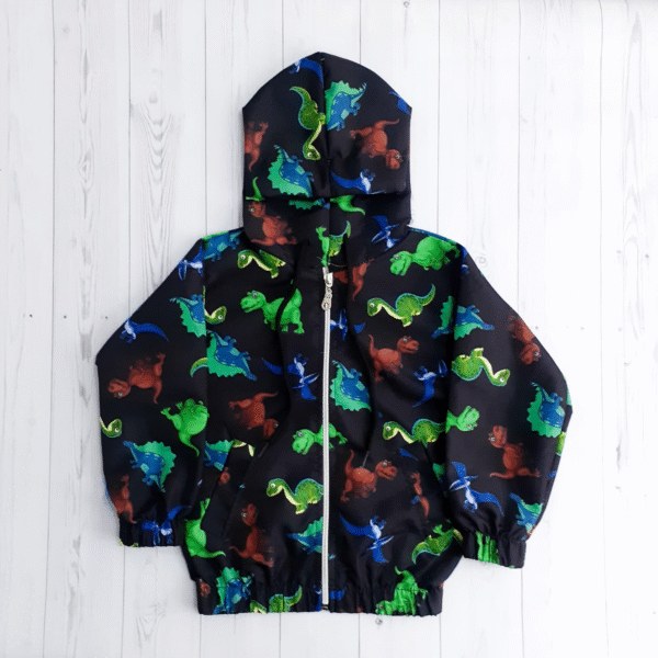 campera rompevientos estampado moscú