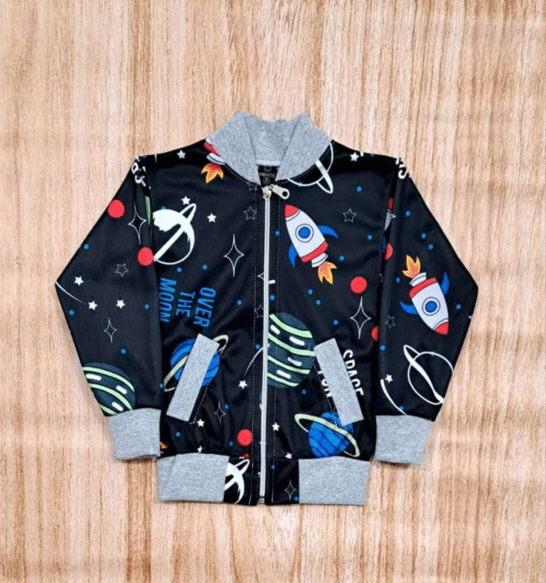 campera rompevientos estampado súper héroes / tekken