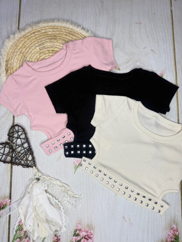 pupera básica rib con abertura lateral y tachas pupera básica rib con abertura lateral y tachas